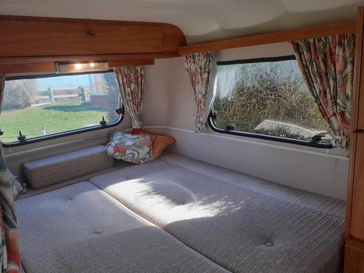 Sundial Cottage Eriba Caravan Norwich Exterior foto
